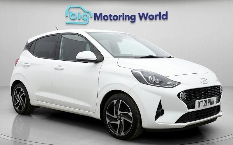Used Hyundai i10 Premium 84 HP (61 kW) 2023 Hatchback