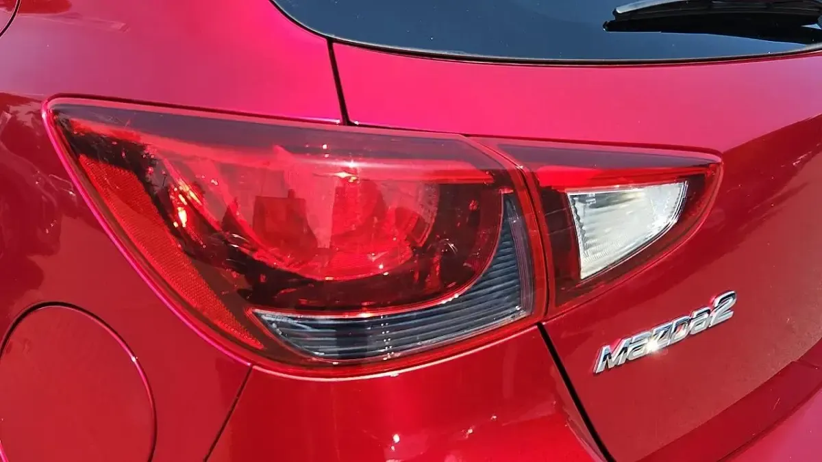 Used Mazda 2 Inclusive 89 HP (65 kW) 2019 Red