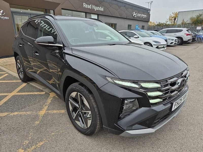 Black New 2025 Hyundai Tucson Premium SUV | £33,988 (A bit pricey) - Image 1/4