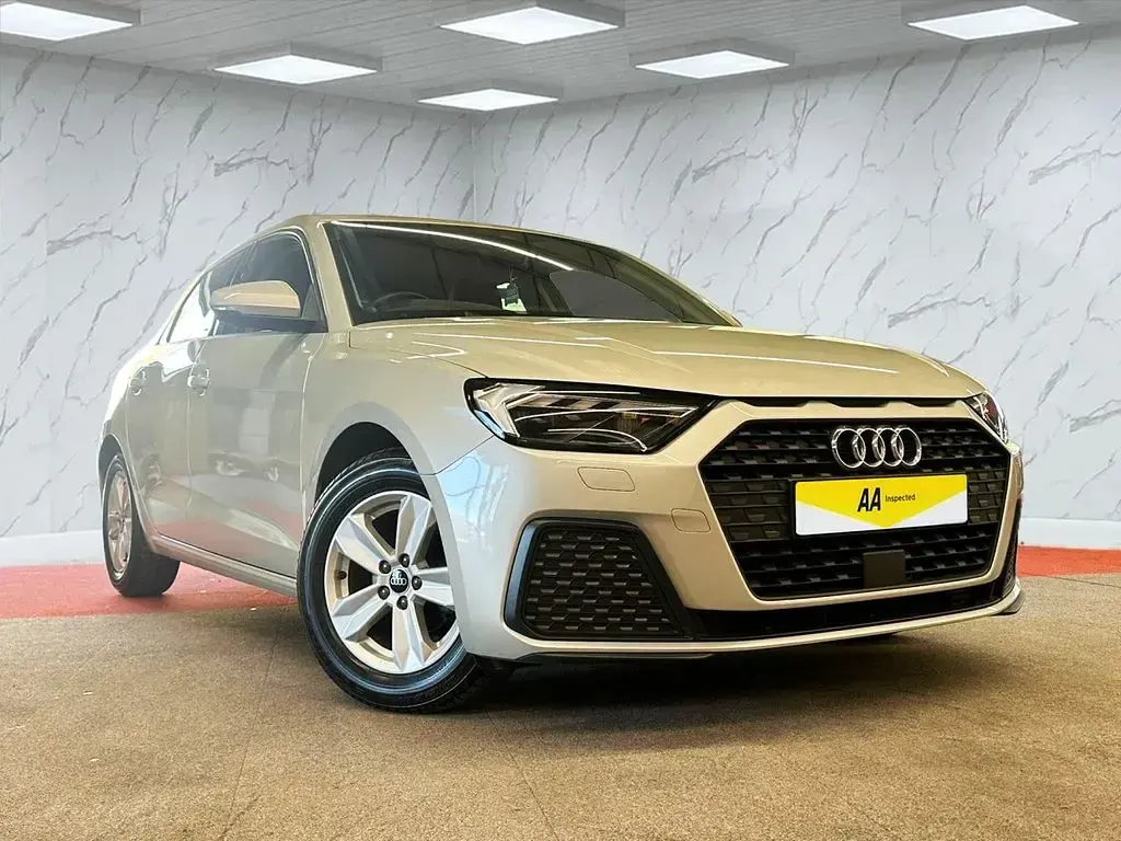 Used Audi A1 Sportback Design 95 HP (69 kW) 2023 Silver Hatchback
