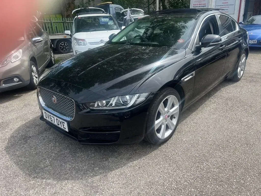 Used Jaguar XE Portfolio 180 HP (132 kW) 2017 Black Sedan