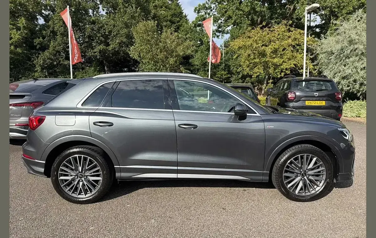 Used Audi Q3 S-Line 150 HP (110 kW) 2024 Grey SUV