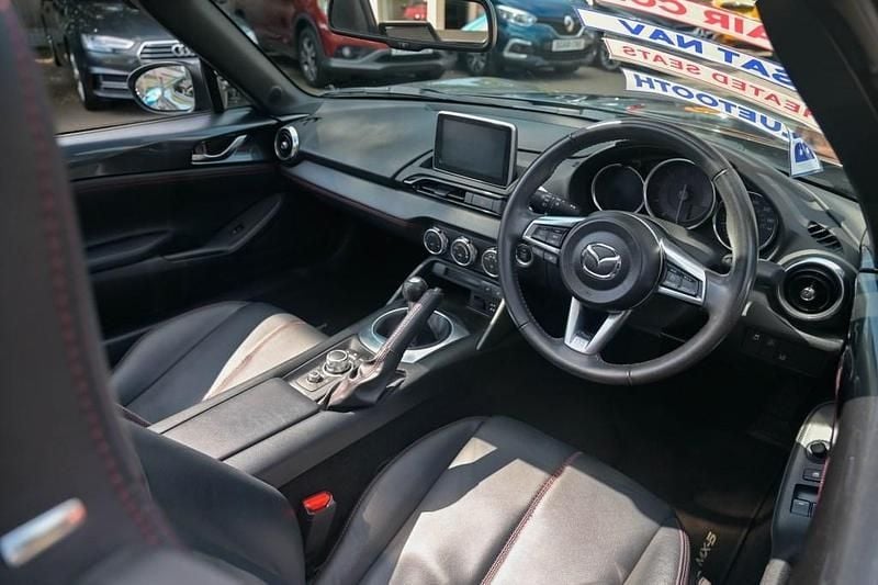 Image 3/4
