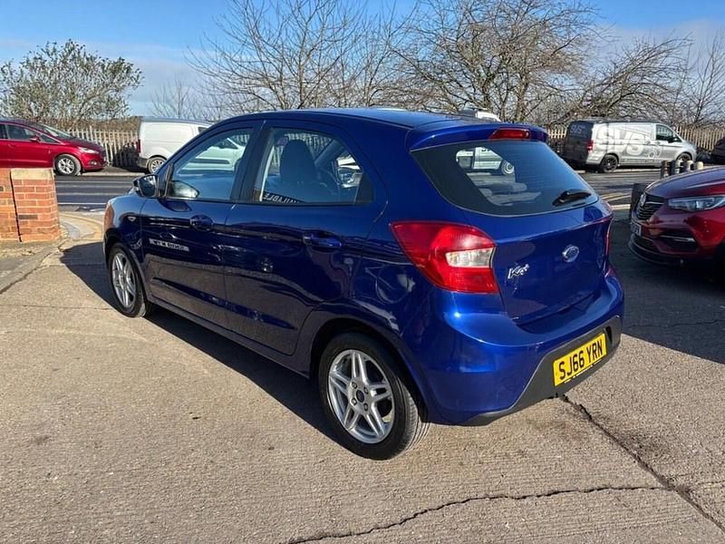 Used Ford Ka Plus Zetec 70 HP (51 kW) 2016 Blue Hatchback