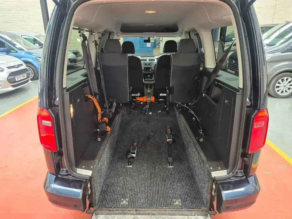 Used VW Caddy Life 2019 Blue MPV