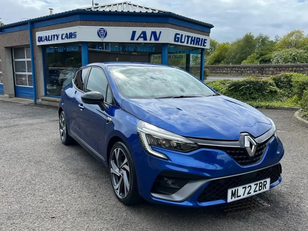 Used Renault Clio V RS Line 90 HP (66 kW) 2022 Iron blue metallic Hatchback