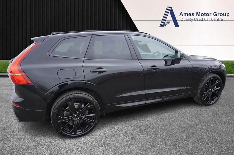 Used Volvo XC60 Plus 250 HP (183 kW) 2025 Black SUV
