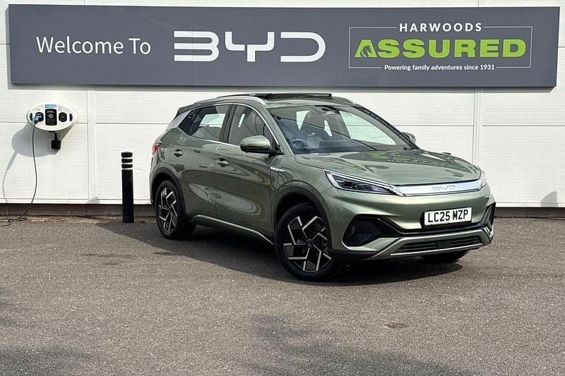 Green Used 2025 BYD Atto 3 Design SUV | £22,975 (Super price) - Image 1/4