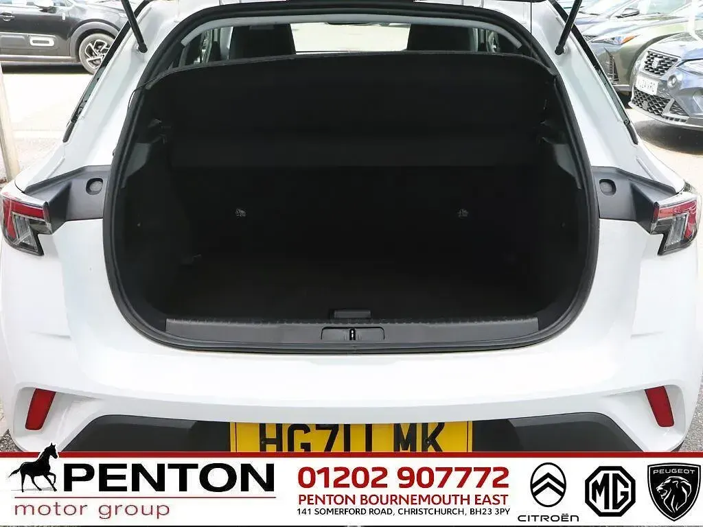 Used Vauxhall Mokka Elite 130 HP (95 kW) 2022 White SUV