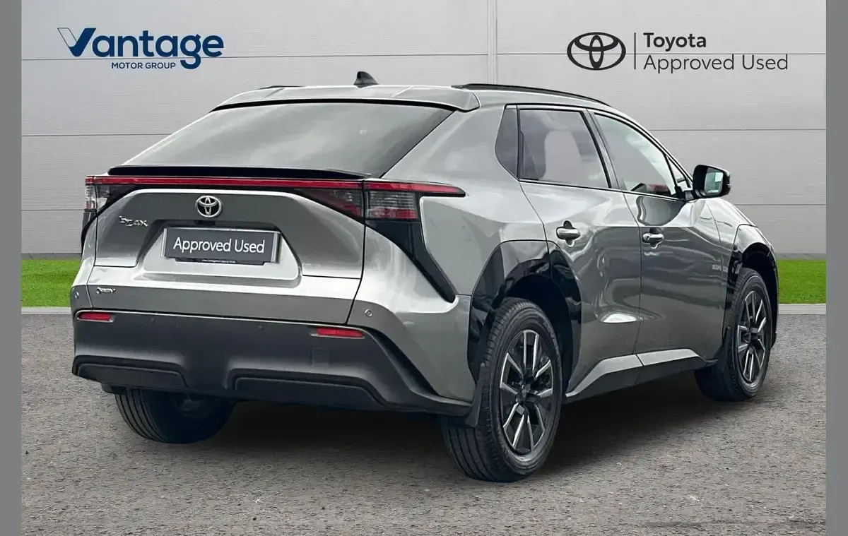 Used Toyota bZ4X Design 164 kW (224 HP) 2025 Grey SUV