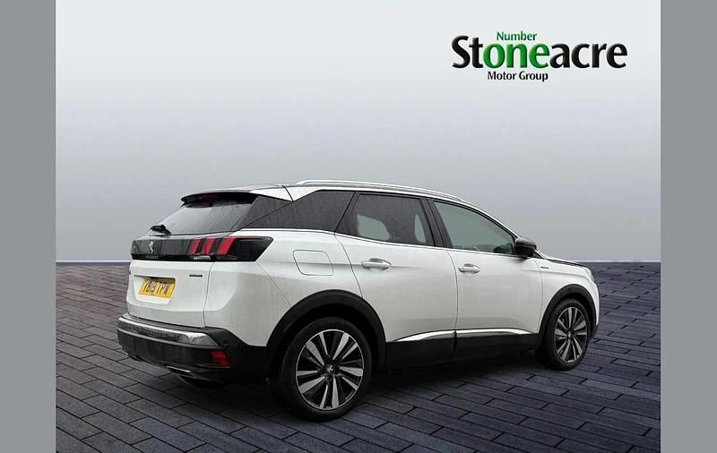 Used Peugeot 3008 Premium 128 HP (94 kW) 2019 White SUV