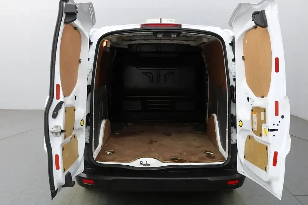 Używany Ford Transit Connect 75 KM (55 kW) 2021 Biały Minivan