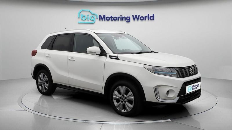 Used Suzuki Vitara SZ5 2021 White Hatchback