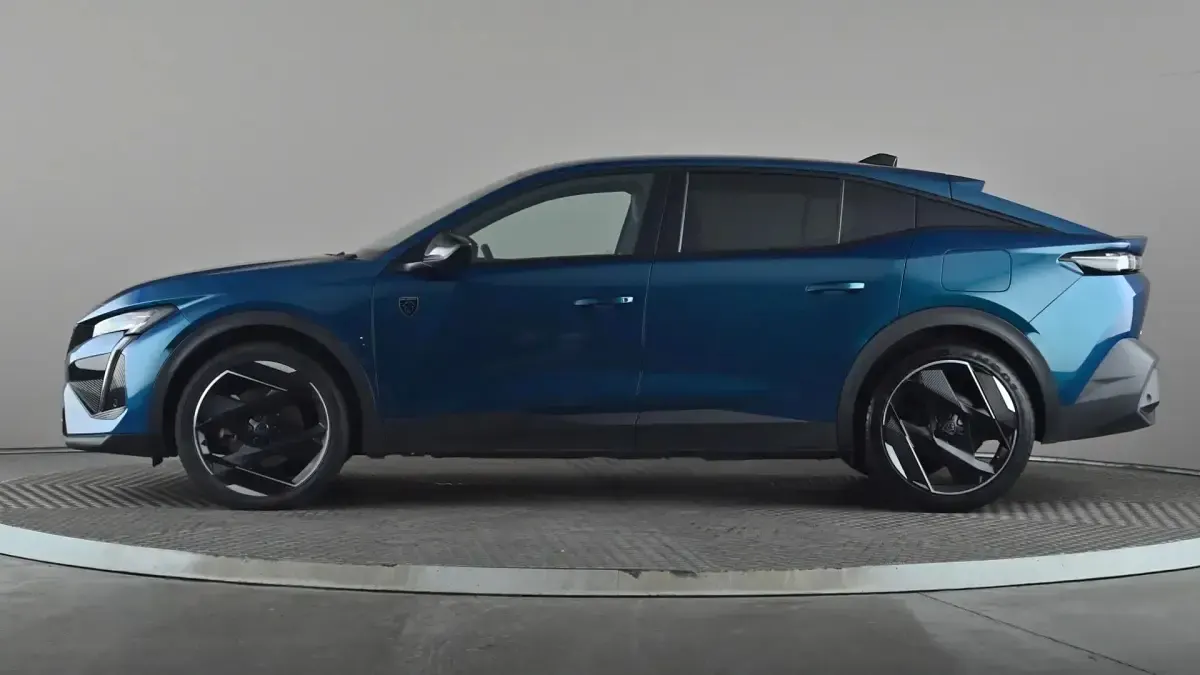 Second-hand Peugeot 408 GT 225 CP (165 kW) 2023 Albastru SUV