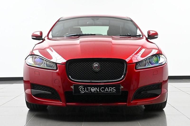 Used Jaguar XF R-Sport 200 HP (147 kW) 2015 Red Sedan