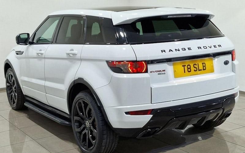 Used Land Rover Range Rover evoque Dynamic 190 HP (139 kW) 2013 Hatchback
