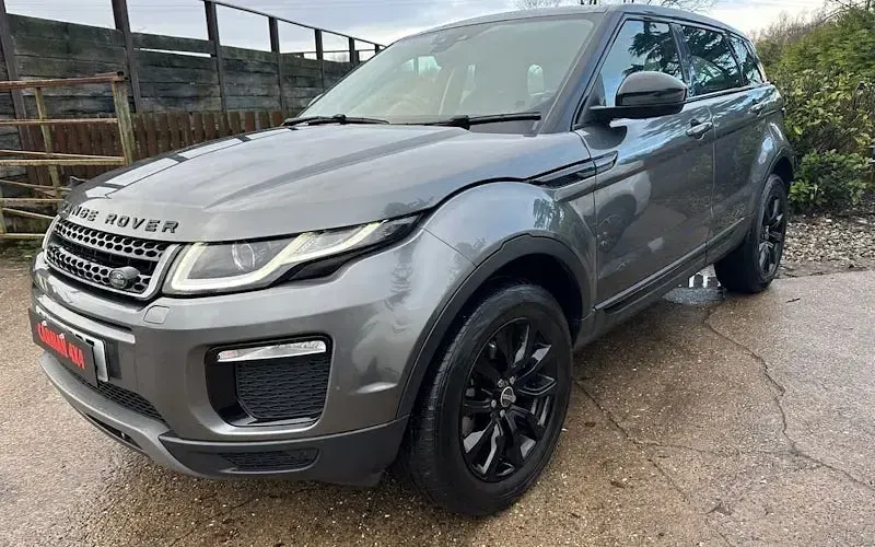 Used Land Rover Range Rover evoque SE 179 HP (131 kW) 2018 Hatchback