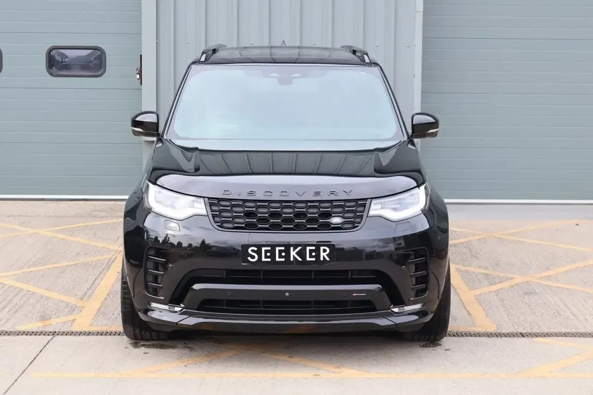 Used Land Rover Discovery HSE Dynamic 2025 Black SUV