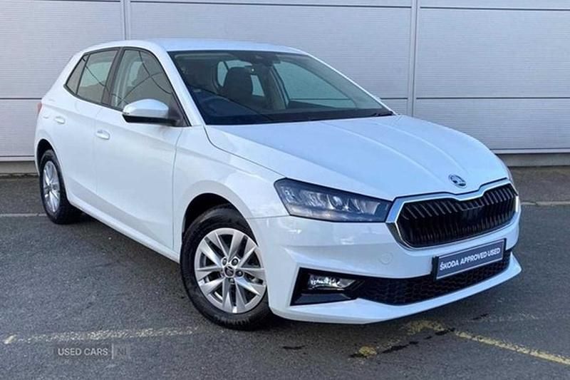 White Used 2023 Skoda Fabia Comfort Hatchback | £12,990 (Good price) - Image 1/1