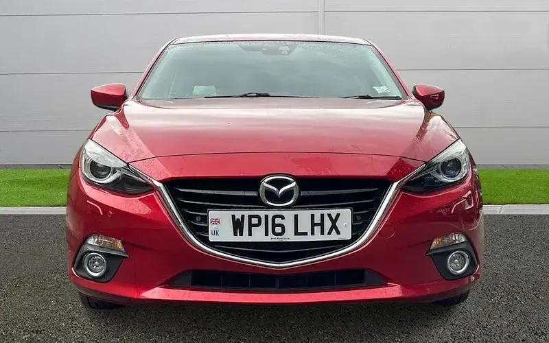 Used Mazda 3 Inclusive 120 HP (88 kW) 2016 Hatchback