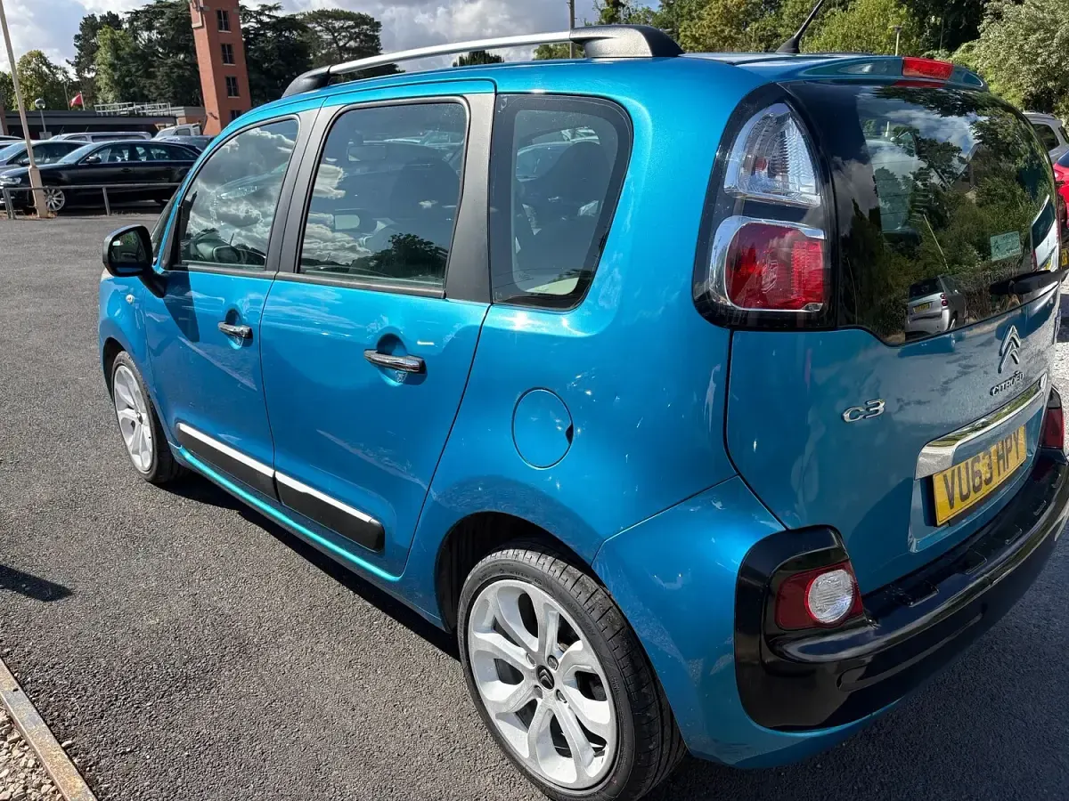 Used Citroën C3 Picasso SELECTION 95 HP (69 kW) 2013 Blue MPV