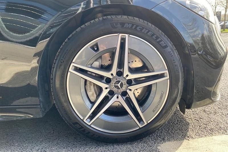 Used Mercedes C200 AMG line 204 HP (150 kW) 2025 Obsidian black Estate