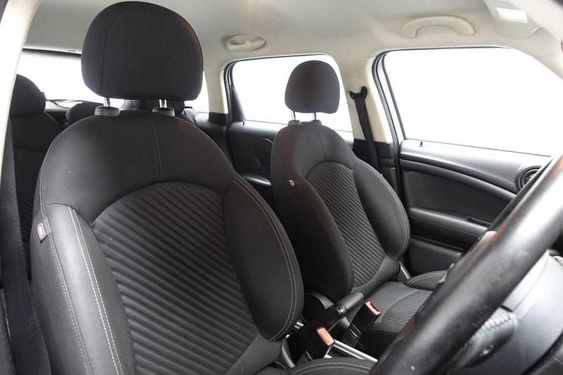 Used Mini Cooper SD 143 HP (105 kW) 2016 White Hatchback