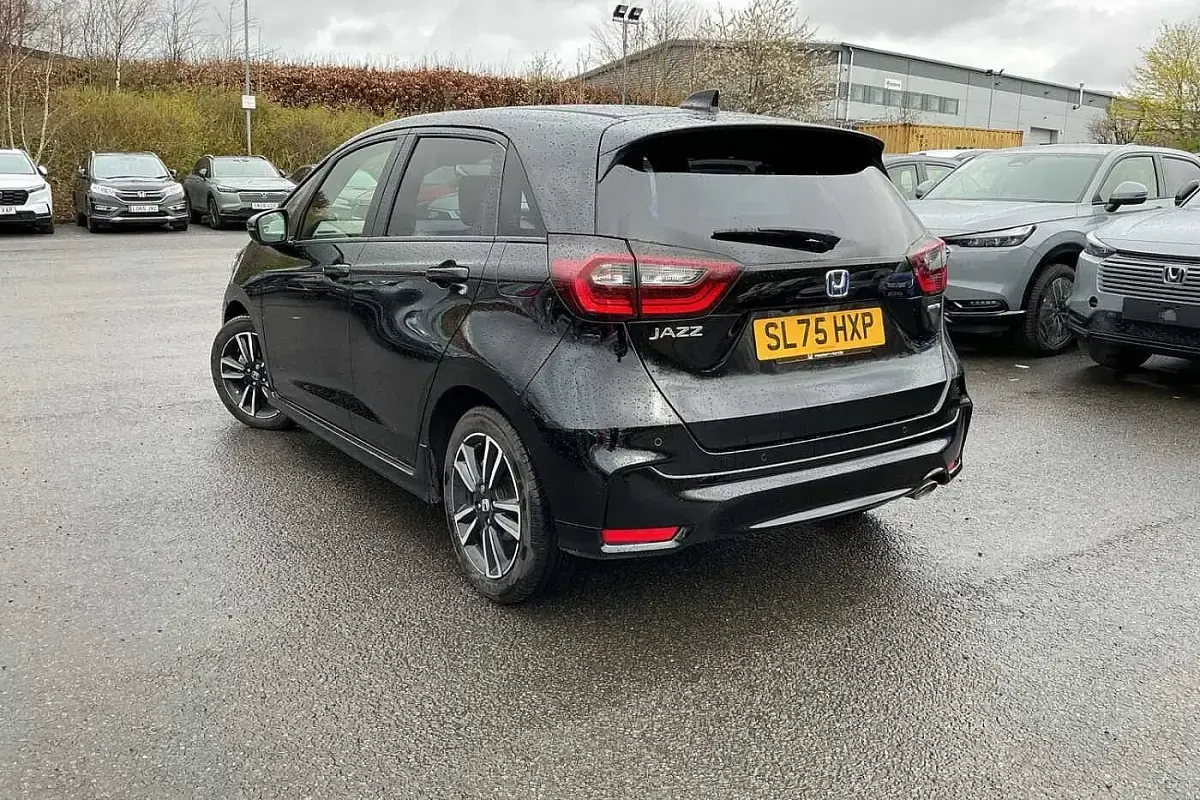 Used Honda Jazz Advance 122 HP (89 kW) 2026 Crystal black Hatchback