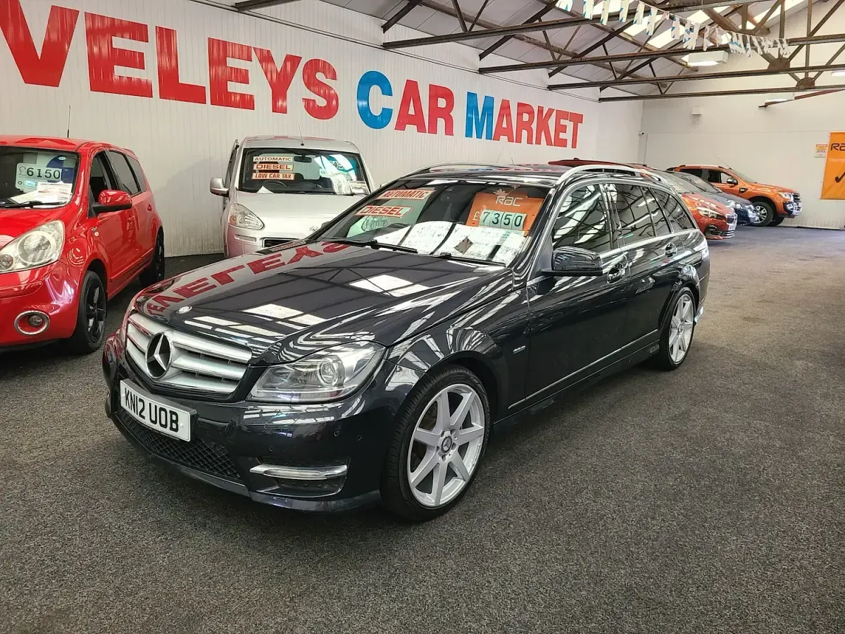 Used Mercedes C220 170 HP (125 kW) 2012 Black Estate