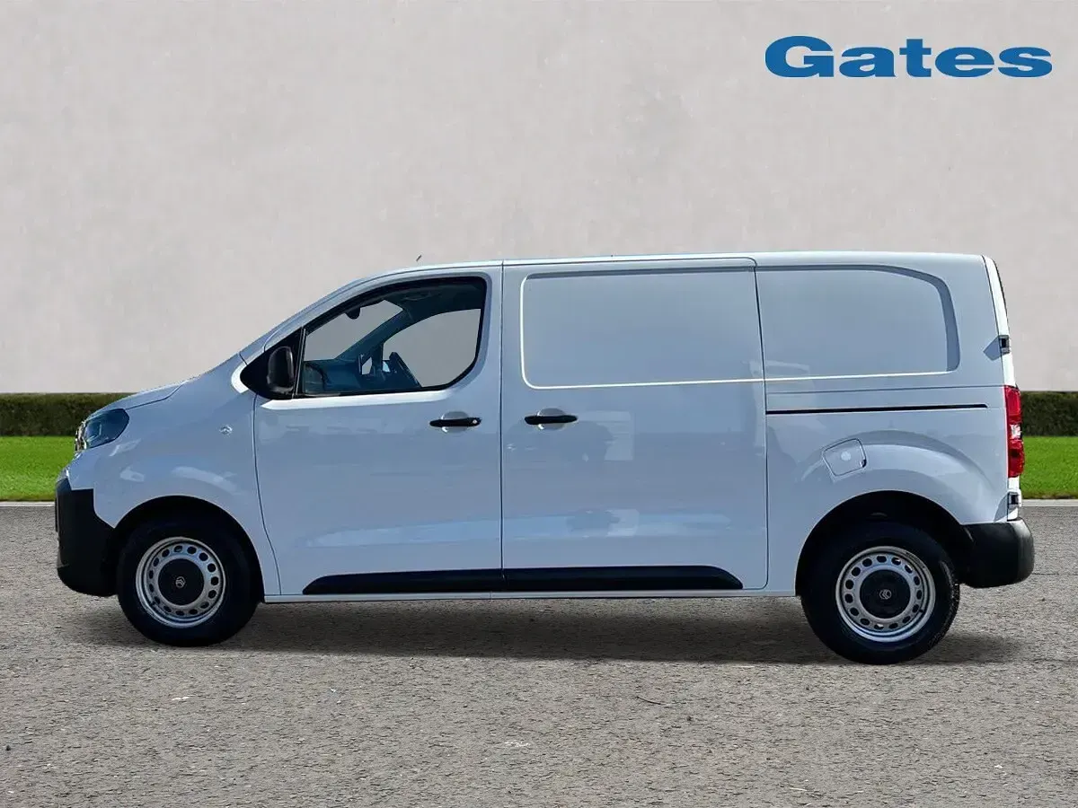 Used Citroën Dispatch 120 HP (88 kW) 2024 White MPV