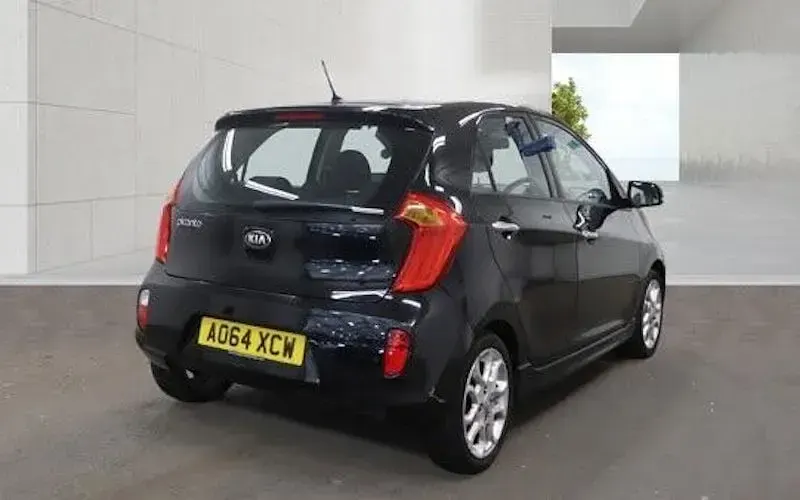 Used Kia Picanto 84 HP (61 kW) 2014 Black Hatchback