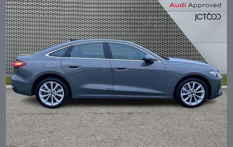 Usado Audi A5 Sport 204 CV (150 kW) 2026 Gris Berlina