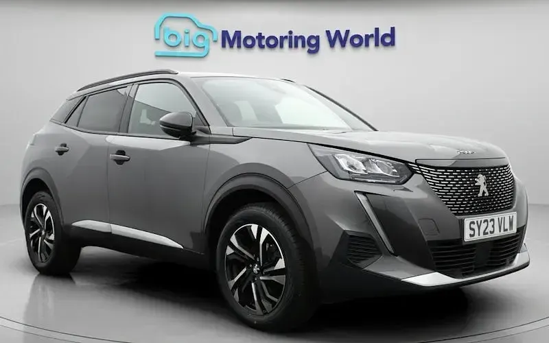 Used Peugeot 2008 Allure+ 101 HP (74 kW) 2023 SUV
