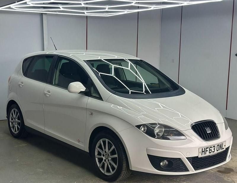 White Used 2013 Seat Altea Copa MPV | £3,984 (A bit pricey) - Image 1/4