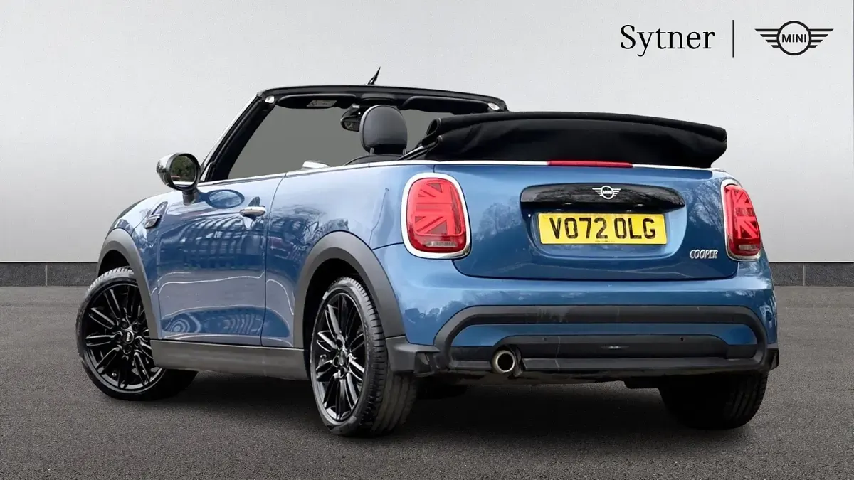 Used Mini Cooper Cabriolet Exclusive 134 HP (98 kW) 2022 Blue Cabriolet