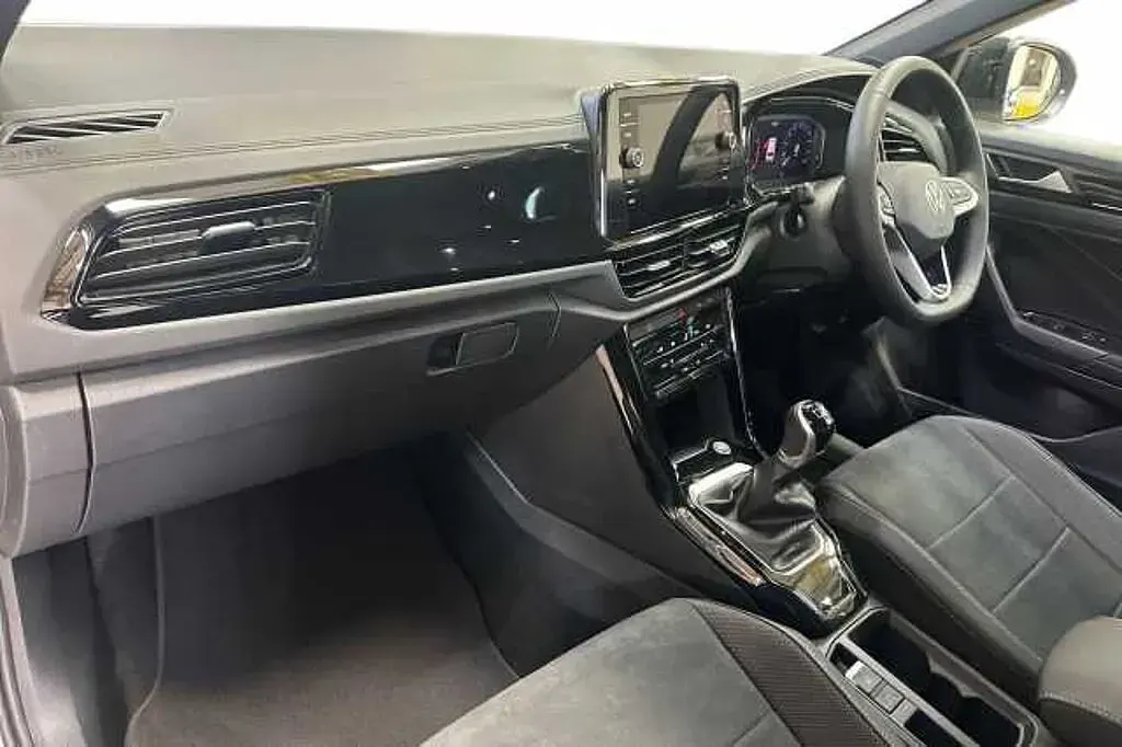 New VW T-Roc Design 115 HP (84 kW) 2025 Grey SUV