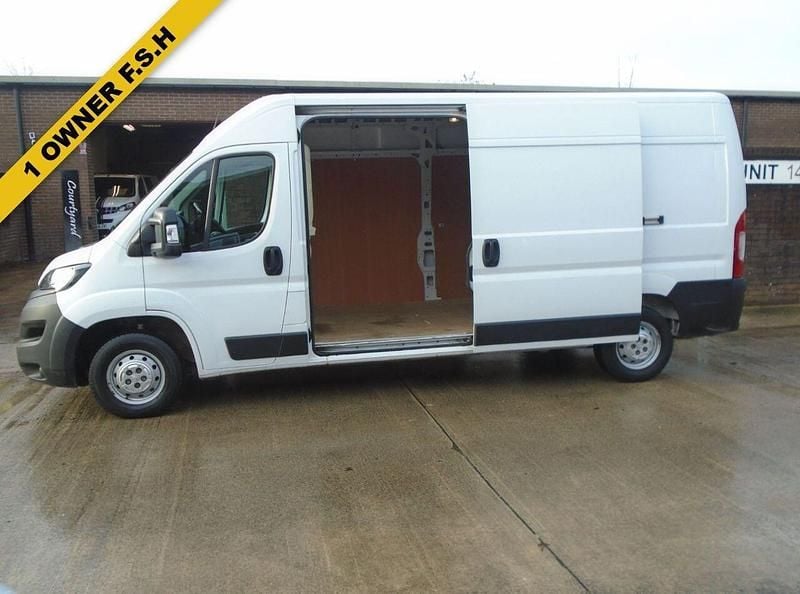 Used Peugeot Boxer S 140 HP (102 kW) 2022 White Van