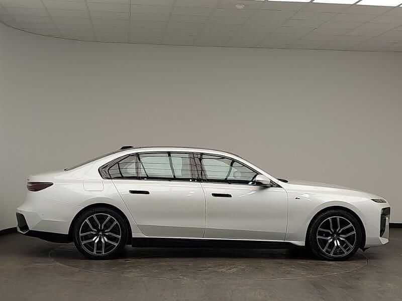 Used BMW i7 M Sport 400 kW (544 HP) 2023 White Sedan