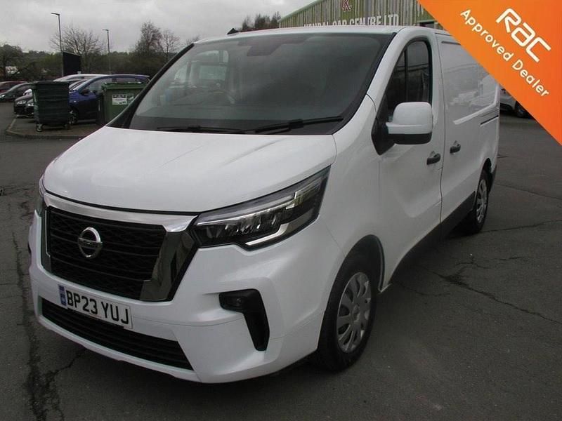 Used Nissan Primastar Acenta 110 HP (80 kW) 2023 White MPV