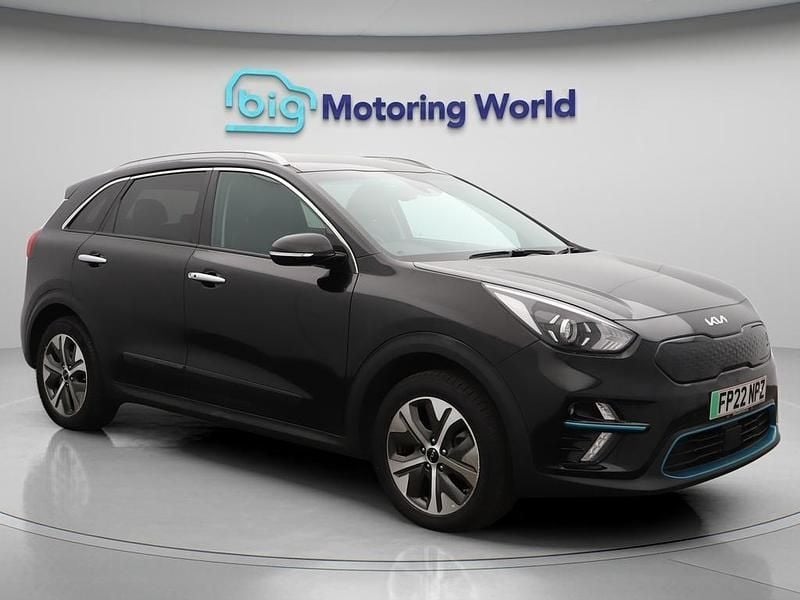Black Used 2022 Kia e-Niro 3 SUV | £14,000 (Good price) - Image 1/4