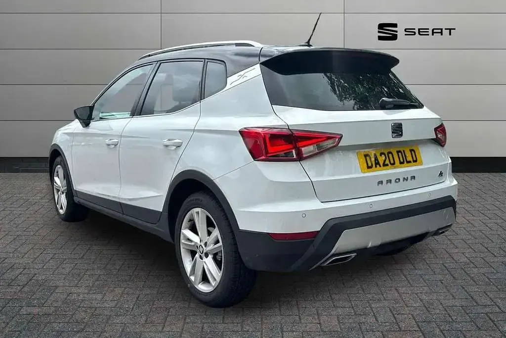 Used Seat Arona FR 150 HP (110 kW) 2020 White SUV