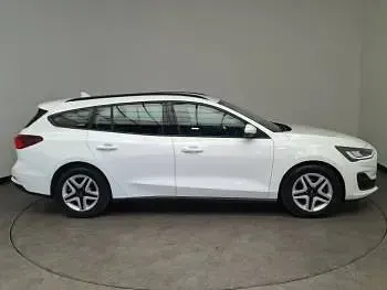 Used Ford Focus Trend 120 HP (88 kW) 2022 White Estate