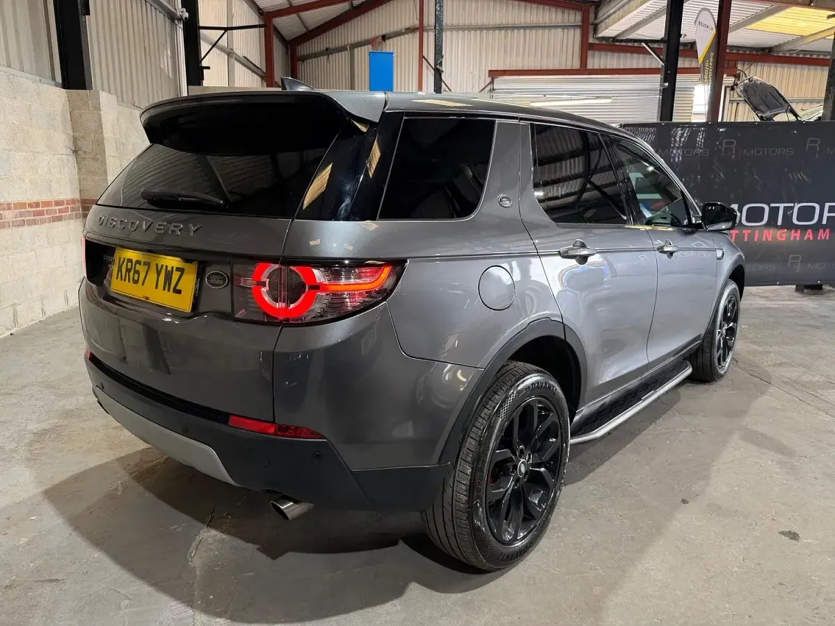 Used Land Rover Discovery Sport HSE 180 HP (132 kW) 2017 Grey SUV