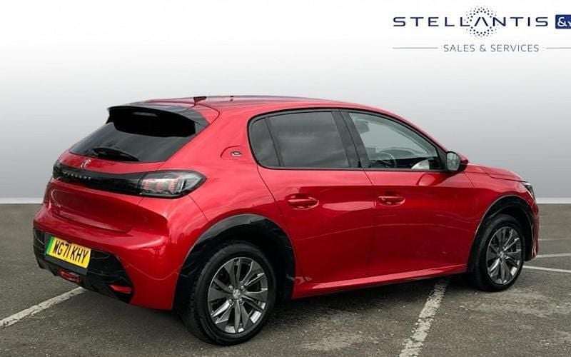 Used Peugeot e-208 Allure Premium 100 kW (136 HP) 2021 Red Hatchback