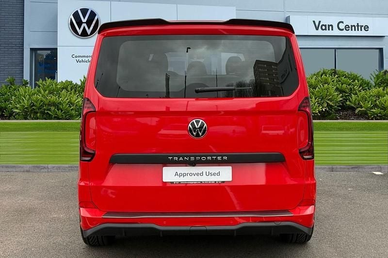 Used VW Transporter Pro 150 HP (110 kW) 2025 Red Van