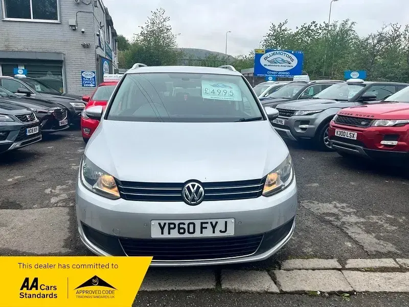 Begagnad VW Touran SE 2010 Silver Minibuss