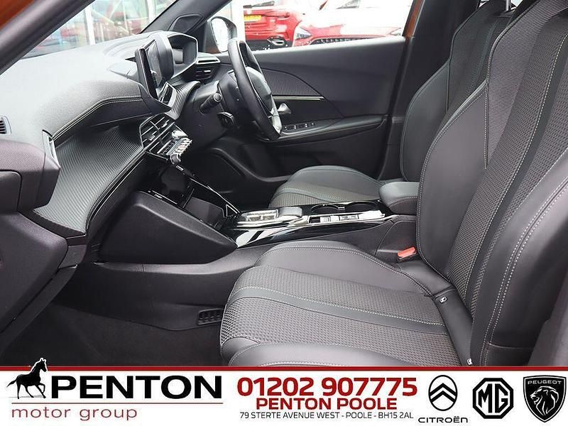 Used Peugeot e-2008 GT 100 kW (136 HP) 2022 Orange SUV