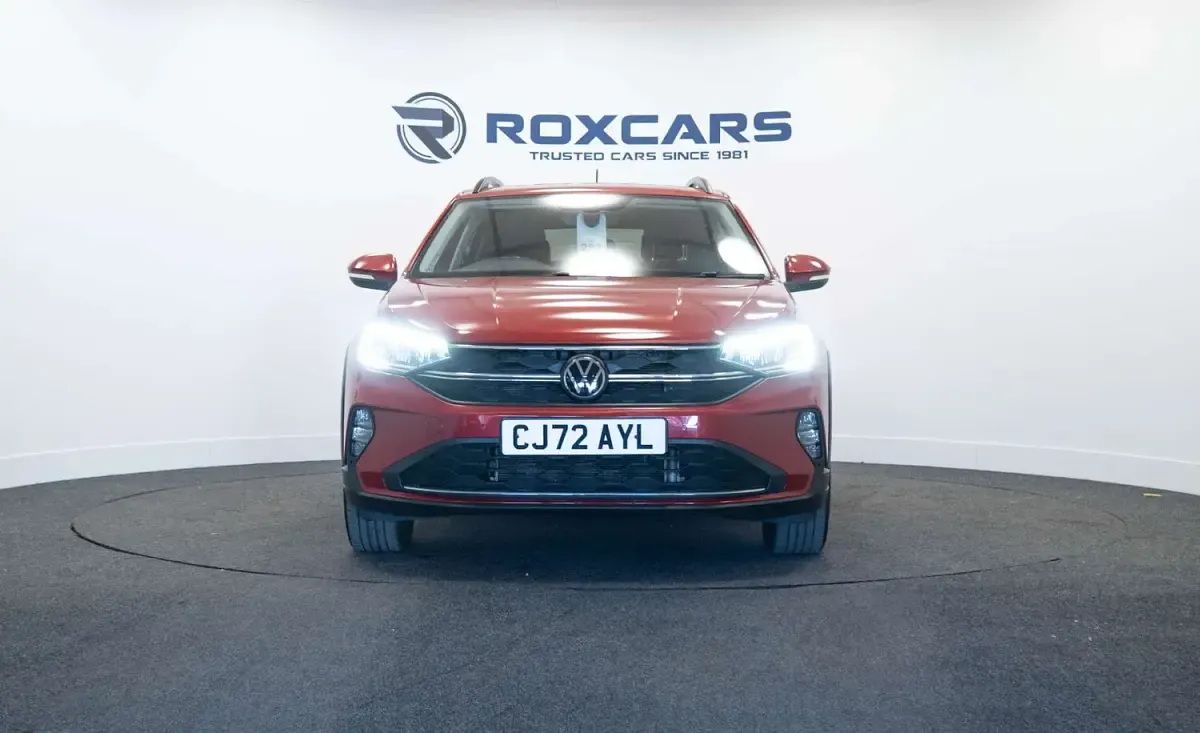 Used VW Taigo Life 110 HP (80 kW) 2023 Red SUV