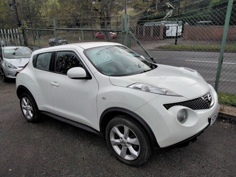 White Used 2010 Nissan Juke Acenta SUV | £3,995 (Fair price) - Image 1/2