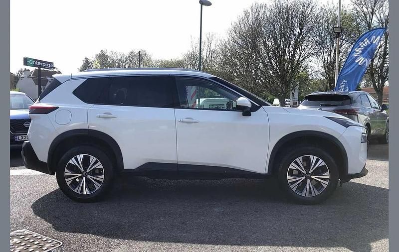 Used Nissan X-Trail N-Connecta 213 HP (156 kW) 2024 White SUV